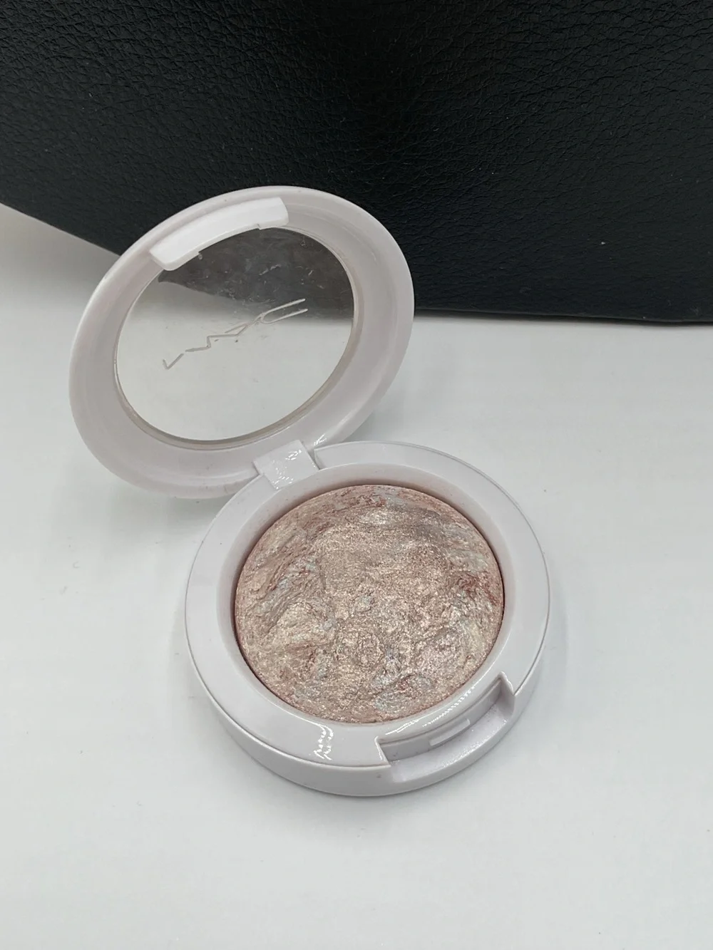 MAC Cosmetics Mineralize Eyeshadow Snow Season - Discontinued & Limited Edition